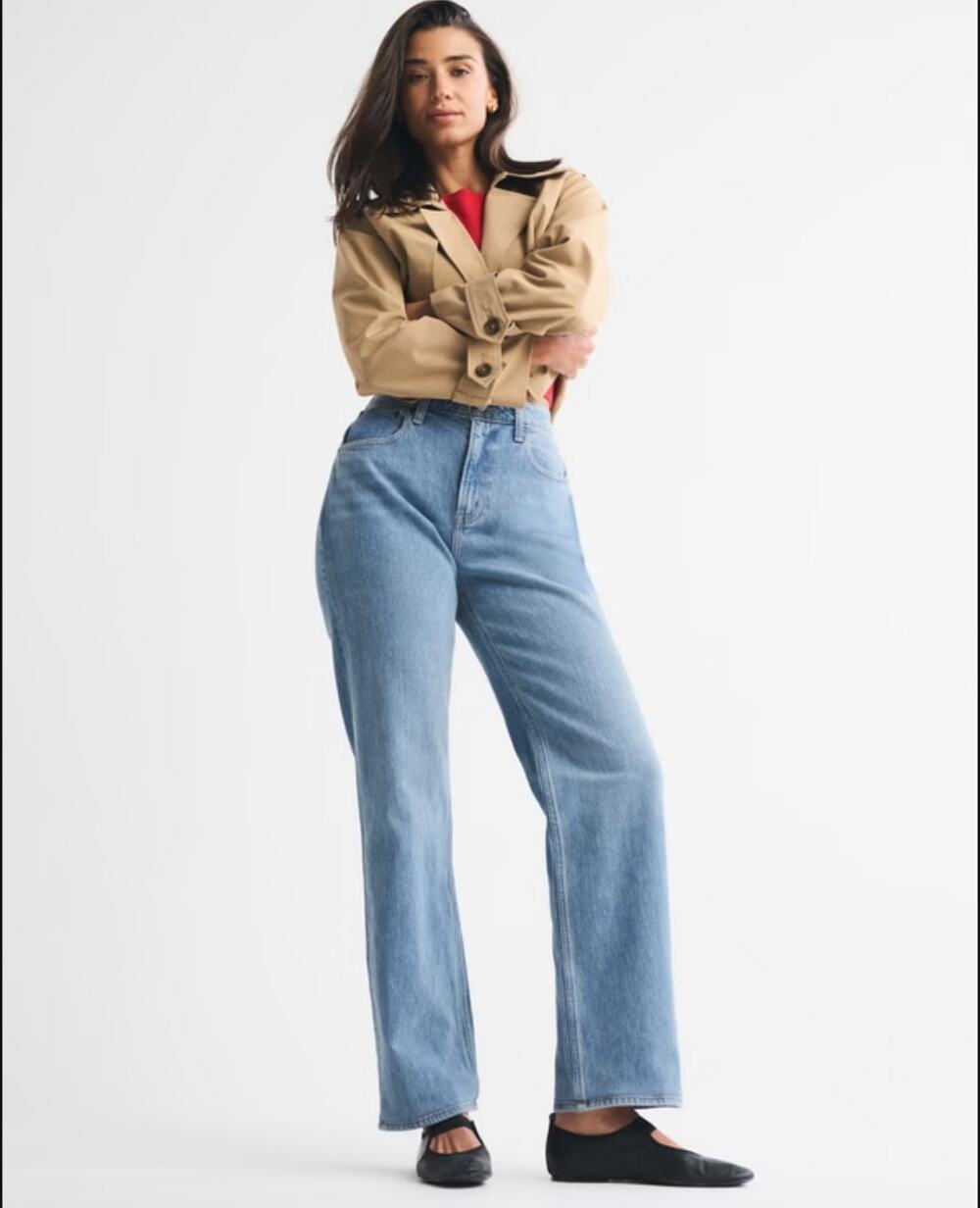 Abercrombie & Fitch High Rise 90s Relaxed Curve Love Jeans Cowboy Embroidery 32L